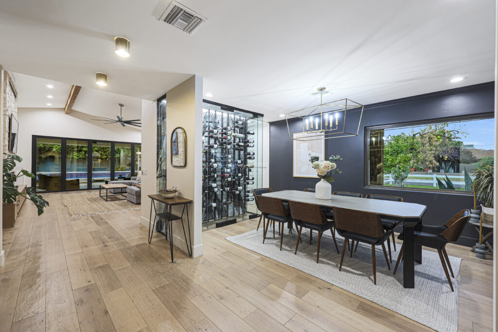 A home's interior in Scottsdale that Belmont Electric did the electrical for.