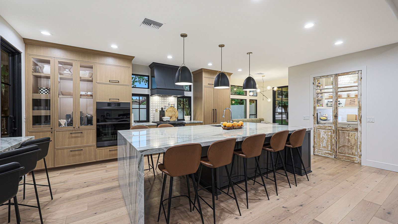 Modern Kitchen Lighting and Power