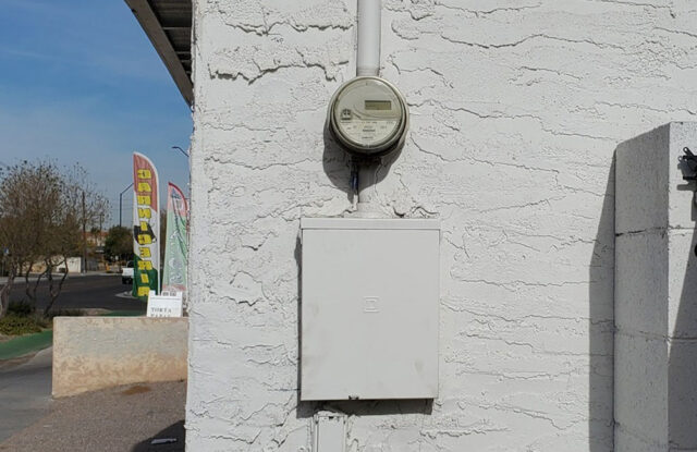 old-electrical-panel-1